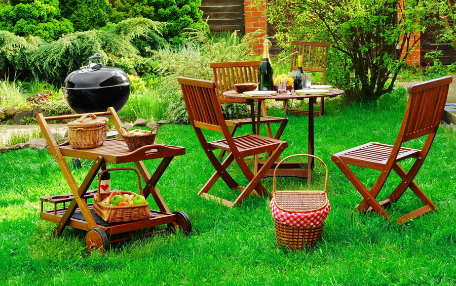 Nábytek na zahradu pro letní grilování