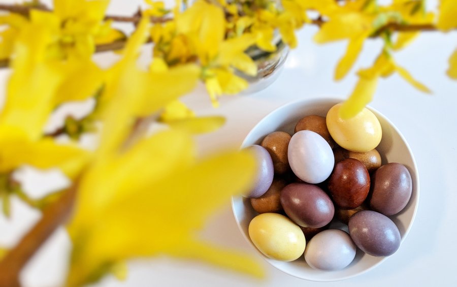 Barvení velikonočních vajíček bez chemie