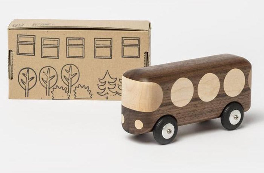 Dřevěný autobus, NUXO, design Libor Motyčka