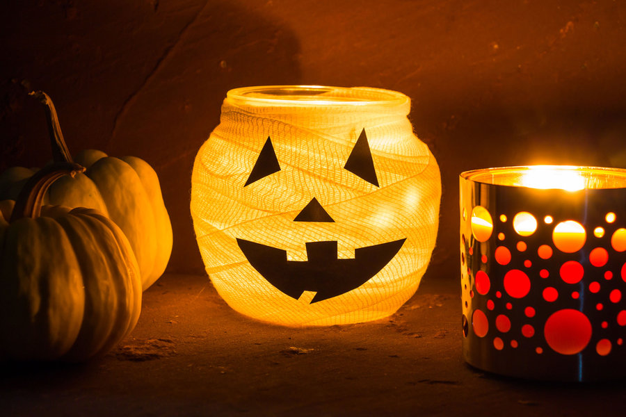 Halloween - světlo s motivam strašáka
